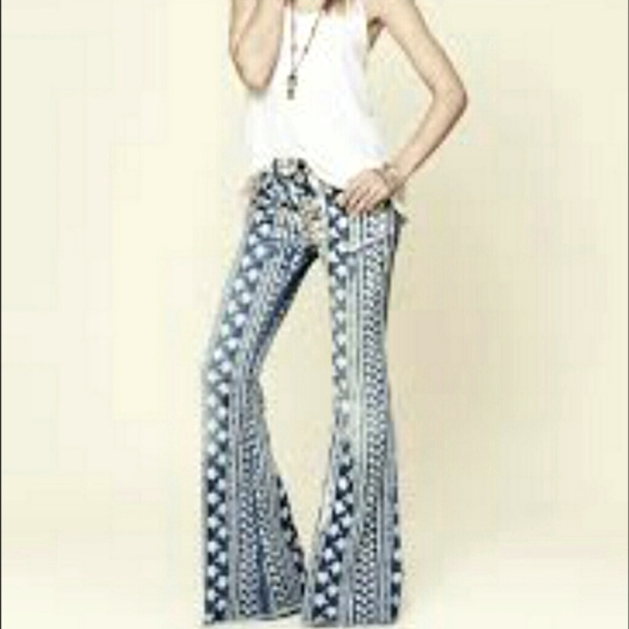 Free People Batik Print Bell Bottom Jeans  sz. 26 - Picture 2 of 6